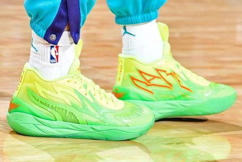 球鞋最新配色爆料视频讲解,潮流来袭!揭秘球鞋最新配色爆料视频亮点 第2张 球鞋最新配色爆料视频讲解,潮流来袭!揭秘球鞋最新配色爆料视频亮点 第2张